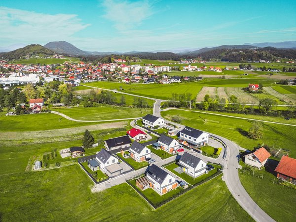 Comment diviser un terrain : guide légal et pratique